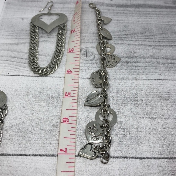 BUNDLE lot 2 heart shape urban romantic earrings and charm bracelet jewelry set. - Picture 5 of 6